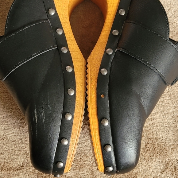 MIA Kids Black Faux Leather Clogs - Picture 7 of 7